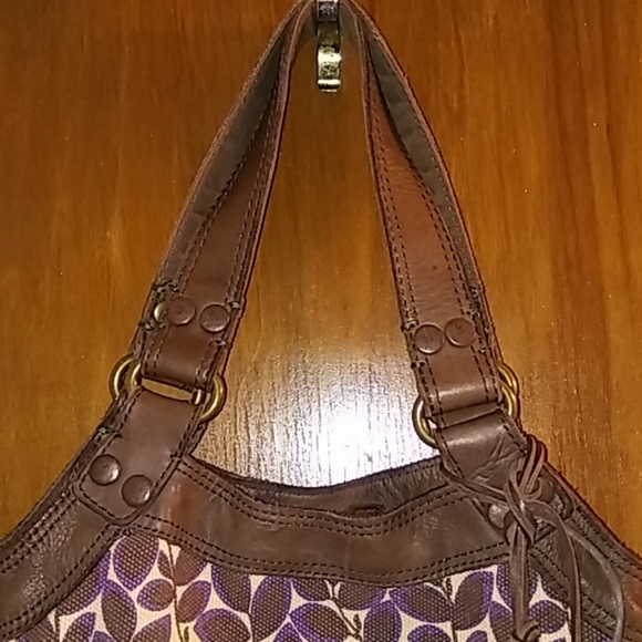 Lucky Brand Leaf Print Hobo Bag - Picture 3 of 8